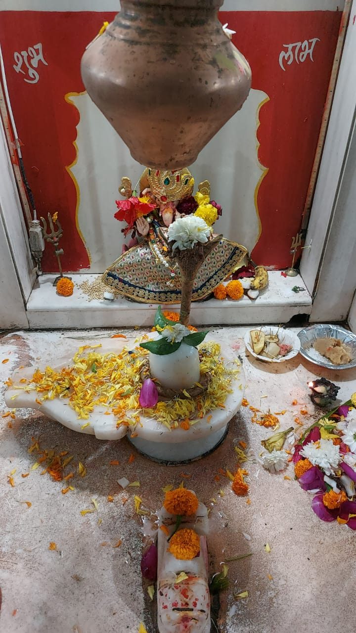 Shri Ganesh and Shivling